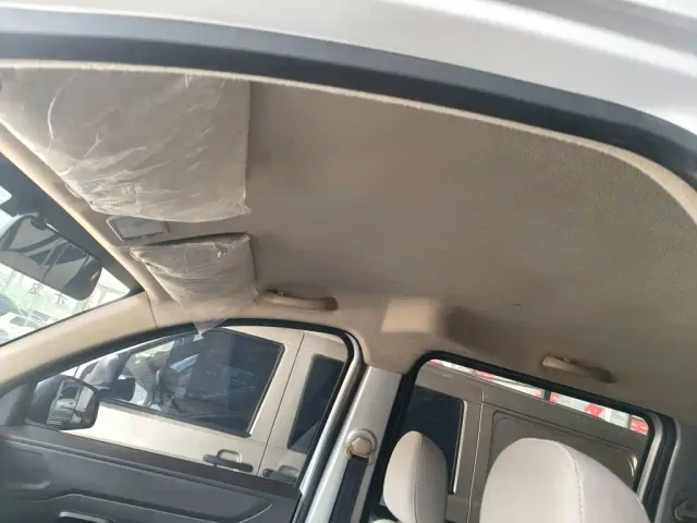 Wuling Hongguang V — Фото автомобиля 6
