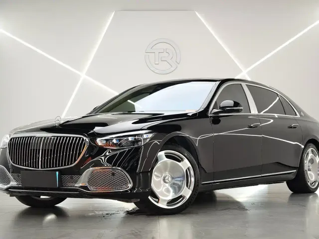 Фотография автомобиля — Mercedes-Benz Maybach S-Class