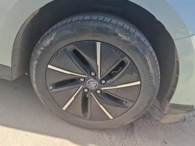 Buick Velite 6 — Фото автомобиля 5