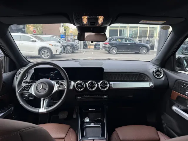 Mercedes-Benz GLB-Class — Фото автомобиля 10