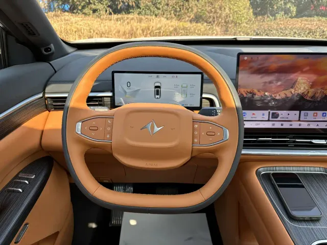 Dongfeng eπ 008 — Фото автомобиля 11