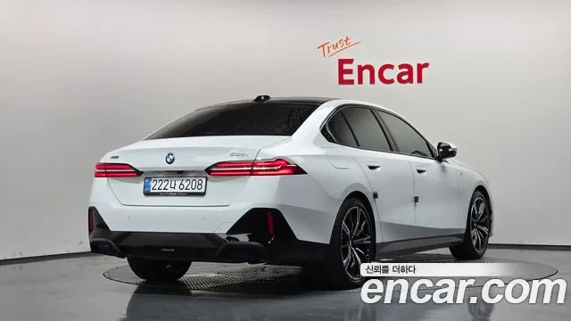 BMW 5-Series 5 серия (G60) 530i xDrive M Sport — Фото автомобиля 2