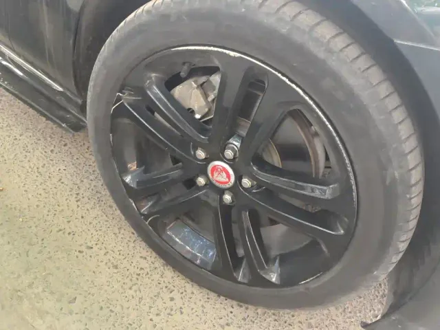Jaguar XEL — Фото автомобиля 6