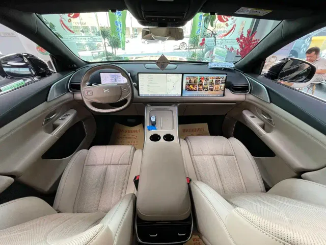 Xpeng G9 — Фото автомобиля 6