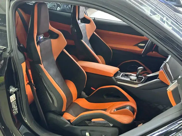 BMW M4 — Фото автомобиля 4