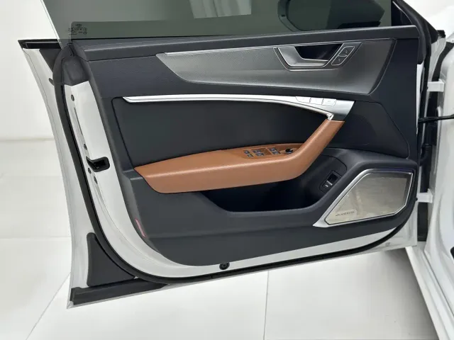 Audi A7 — Фото автомобиля 10