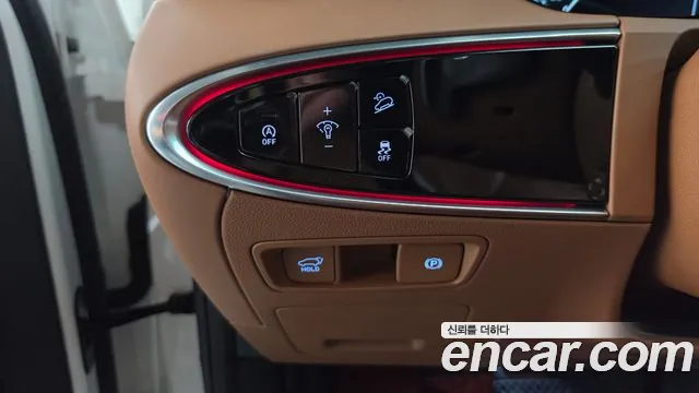 Genesis GV70 — Фото автомобиля 29