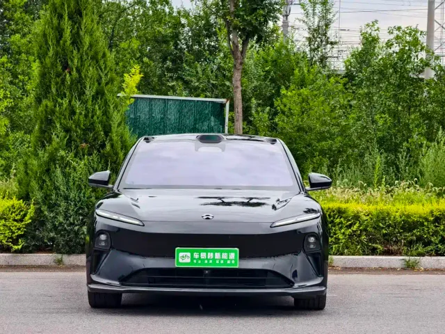 Nio ET5 — Фото автомобиля 2