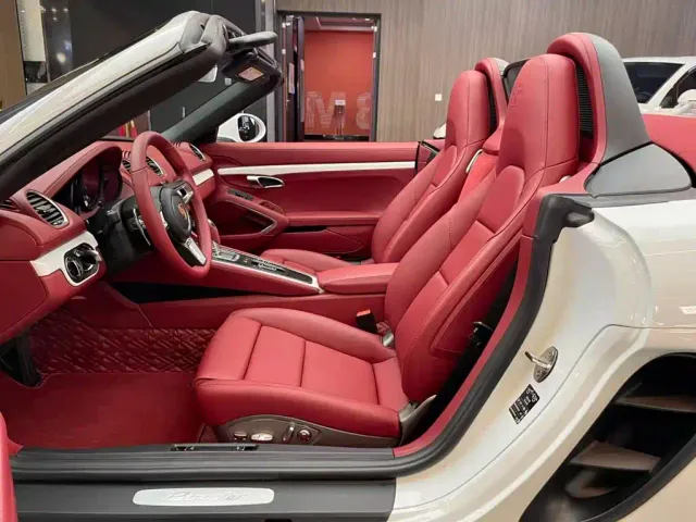Porsche 718 — Фото автомобиля 4