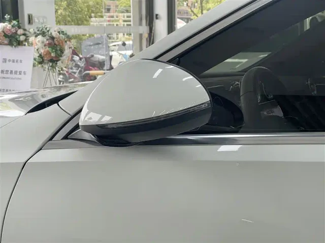 Mercedes-Benz C-Class — Фото автомобиля 5
