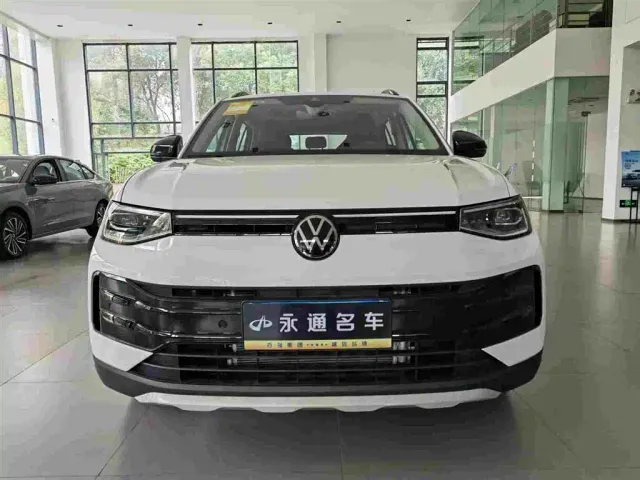 Volkswagen Tharu — Фото автомобиля 2