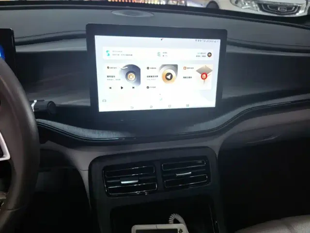 BYD Qin PLUS — Фото автомобиля 12