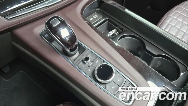 Cadillac Escalade 5th Gen — Фото автомобиля 9