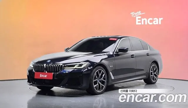 Фотография автомобиля — BMW 5 Series