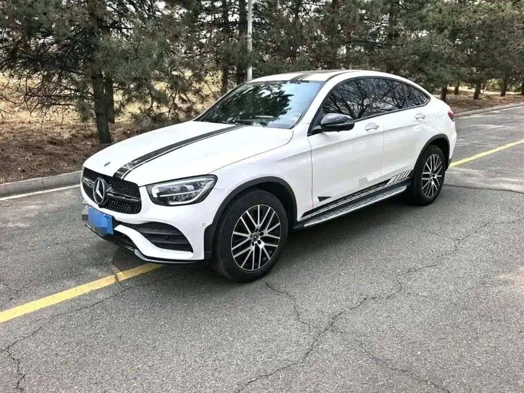 Mercedes-Benz Mercedes-Benz GLC Coupe 2022 GLC 300 4MATIC Coupe SUV — Фото автомобиля 3