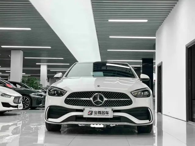 Mercedes-Benz C-Class — Фото автомобиля 2