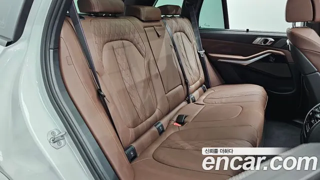 BMW X5 — Фото автомобиля 12