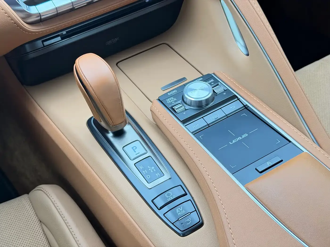 Lexus Lexus LC 2020 500h Sport Edition — Фото автомобиля 22