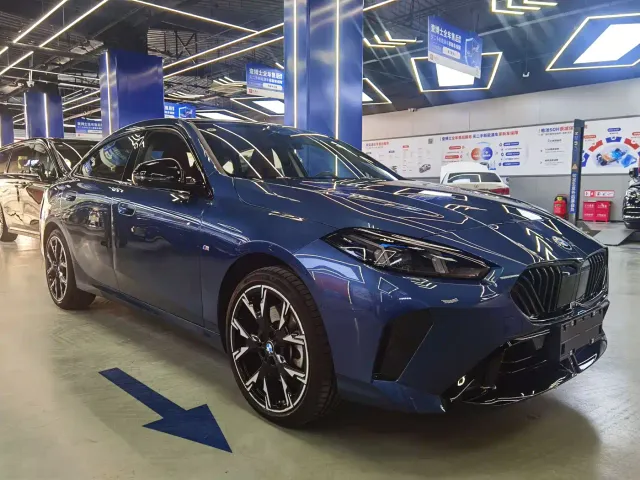BMW 2 Series — Фото автомобиля 3