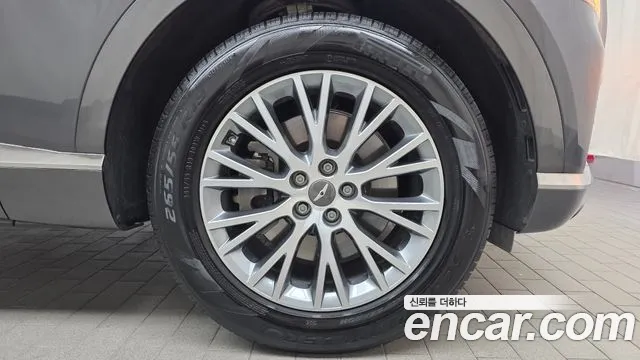Genesis GV80 2.5T Бензин AWD — Фото автомобиля 5