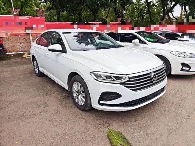Volkswagen Lavida — Фото автомобиля 3