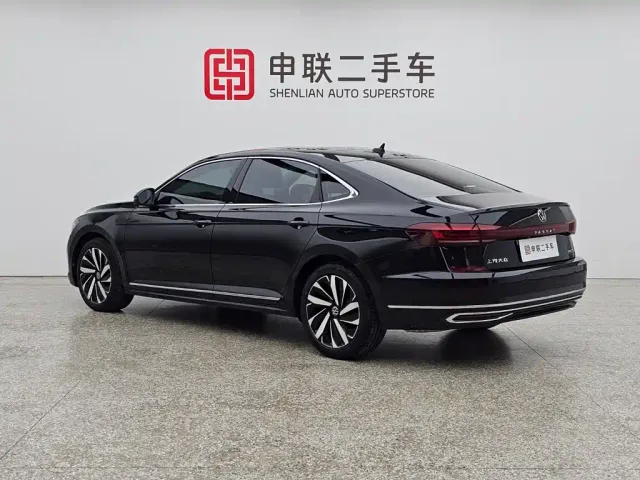 Volkswagen Passat — Фото автомобиля 3
