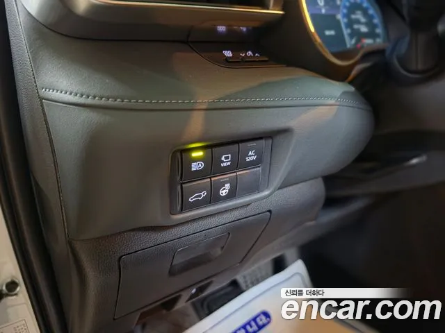 Toyota Highlander — Фото автомобиля 13