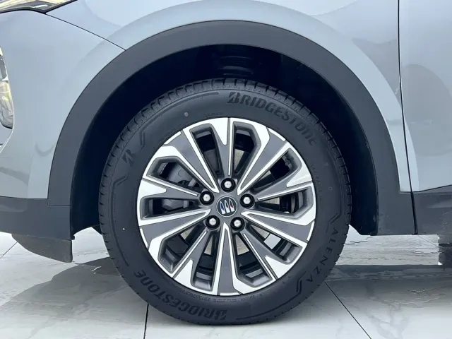 Buick Envision S — Фото автомобиля 29