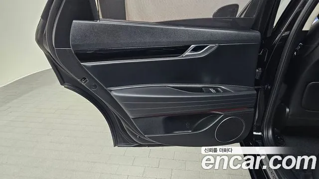 Genesis G80 RG3 — Фото автомобиля 14