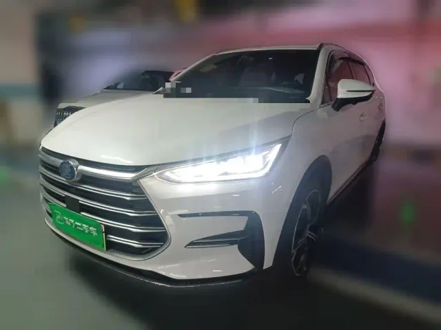 Фотография автомобиля — BYD Tang