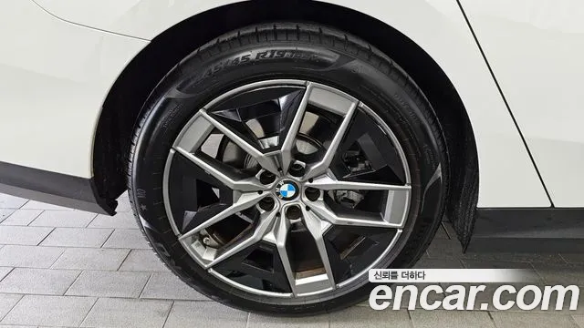 BMW 5-Series — Фото автомобиля 5