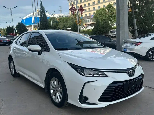 Toyota Corolla — Фото автомобиля 3