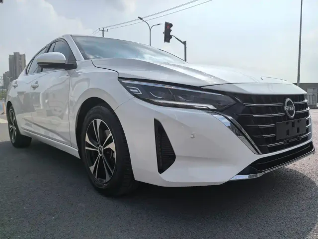 Nissan Sylphy — Фото автомобиля 3