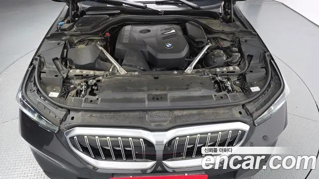BMW 5 Series G60 — Фото автомобиля 9