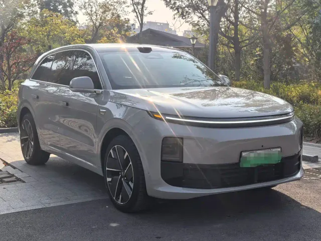 Li Auto L6 — Фото автомобиля 3