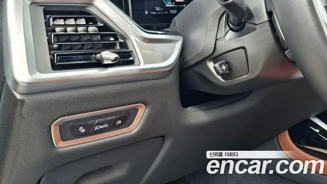 BMW X7 — Фото автомобиля 15