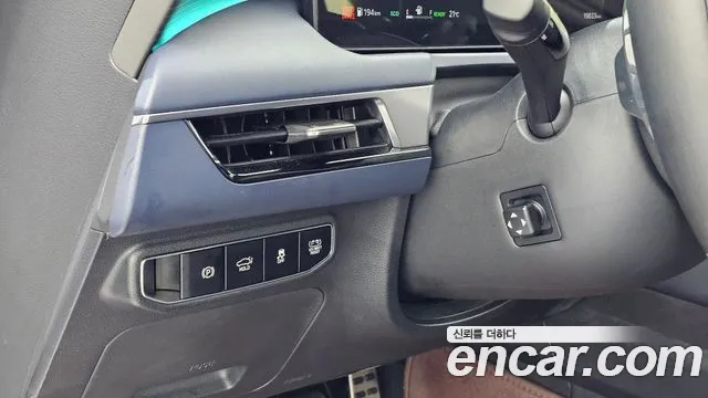 Kia K8 (New) Hybrid — Фото автомобиля 22
