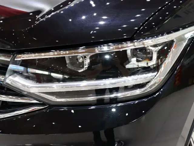 Volkswagen Tiguan L — Фото автомобиля 7