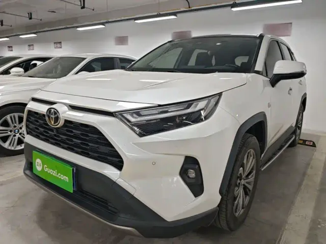 Фотография автомобиля — Toyota RAV4