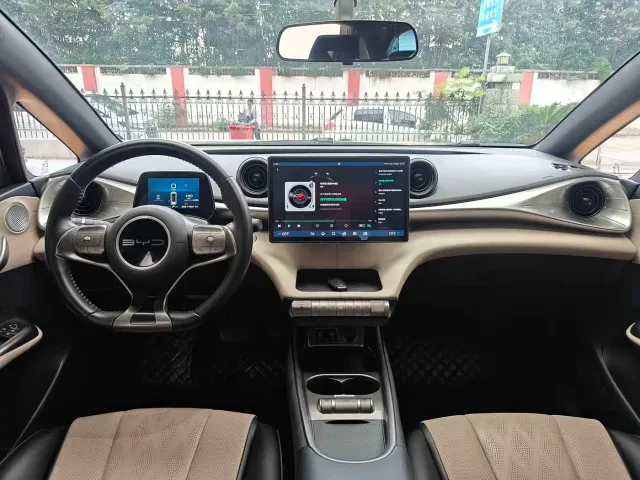 BYD Dolphin — Фото автомобиля 12