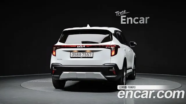 Kia Seltos New — Фото автомобиля 4
