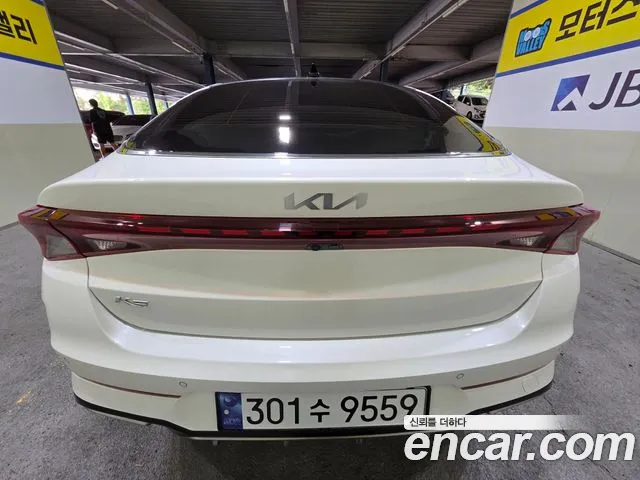 Kia K5 Generation 3 — Фото автомобиля 4