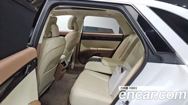 Hyundai Grandeur GN7 — Фото автомобиля 18