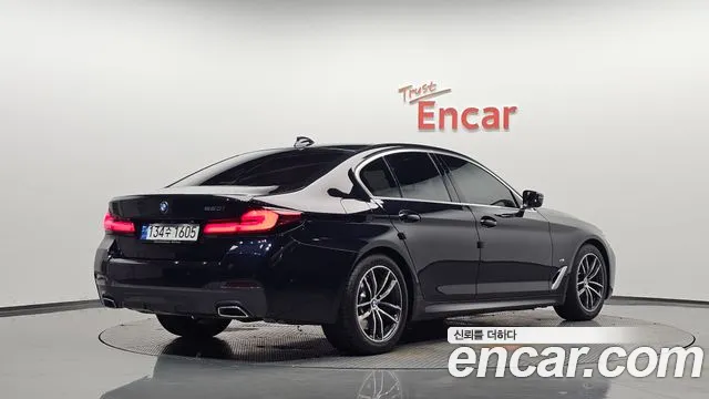 BMW 5 Series G30 — Фото автомобиля 2