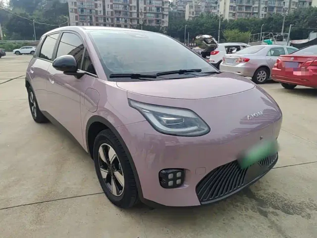 GAC Aion UT — Фото автомобиля 3