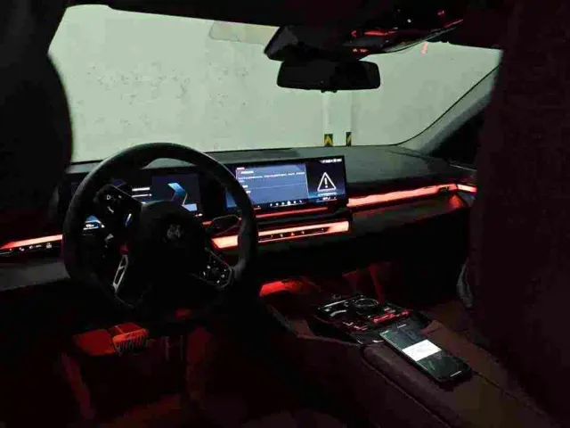 BMW 5 Series — Фото автомобиля 4