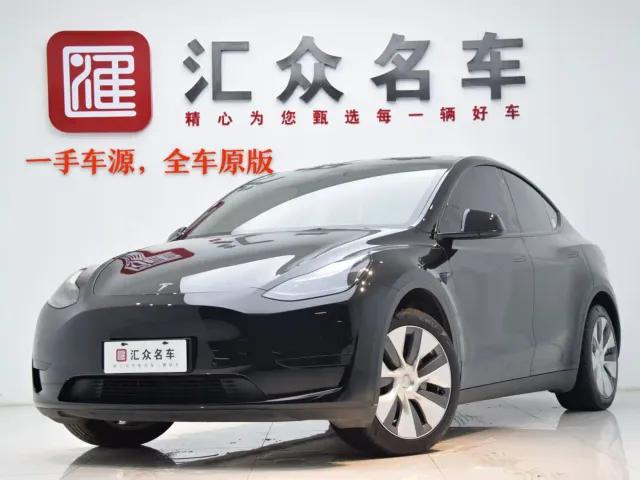 Фотография автомобиля — Tesla Model Y