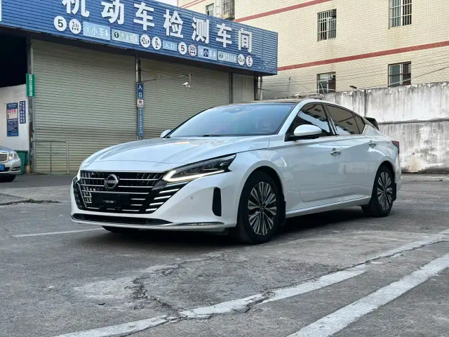 Фотография автомобиля — Nissan Teana
