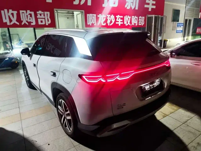 BYD Song L DM-i — Фото автомобиля 6