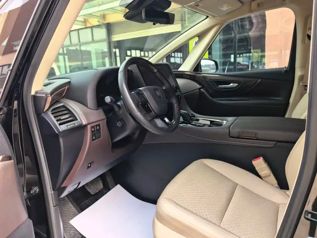 Toyota Vellfire — Фото автомобиля 8